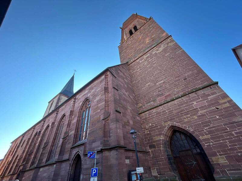 Eine Kirche.